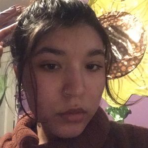 Meet your Posher, Leslie